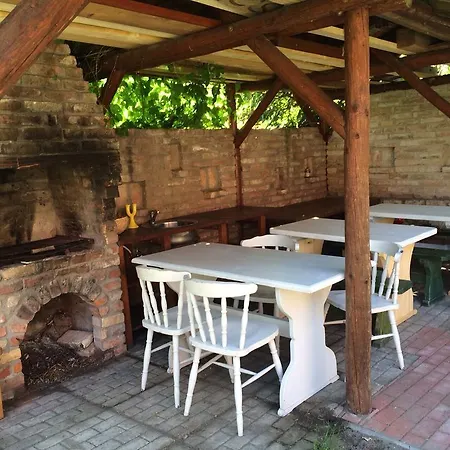 Lägenhet Terra Natura Apartmanhaz Balatonfenyves